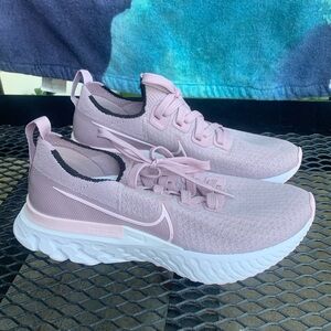 Nike Womens React Infinity Run 2 US 6.5
